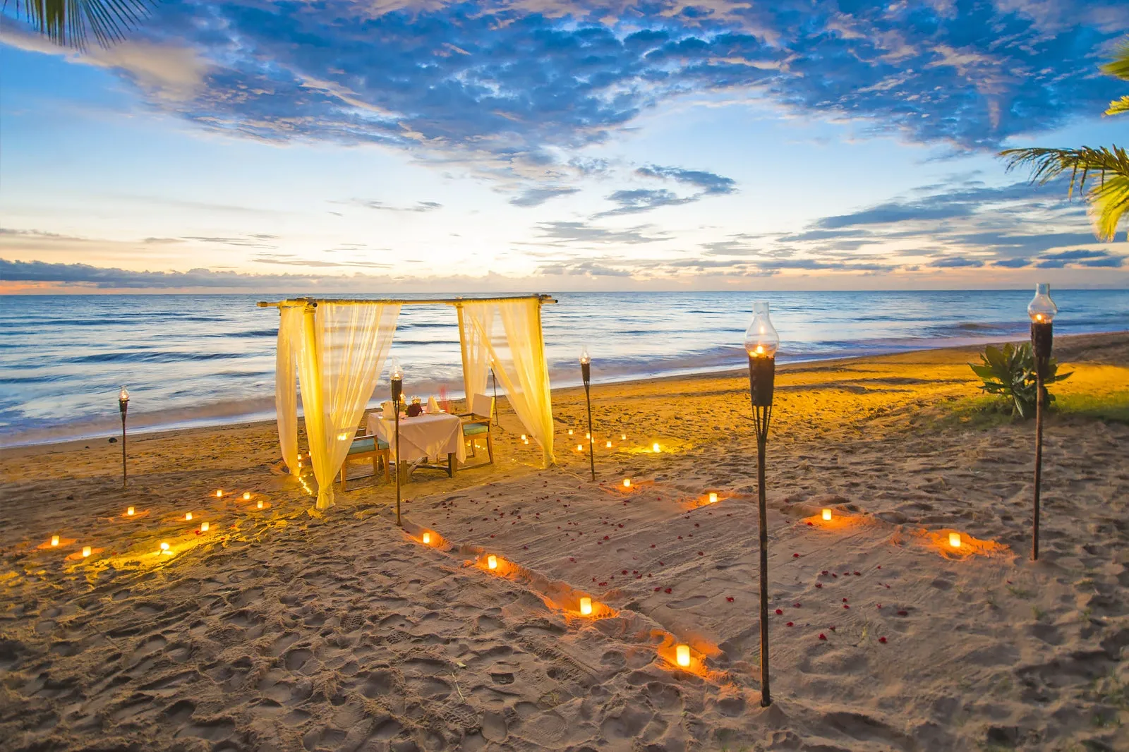 8933 phuket honeymoon header