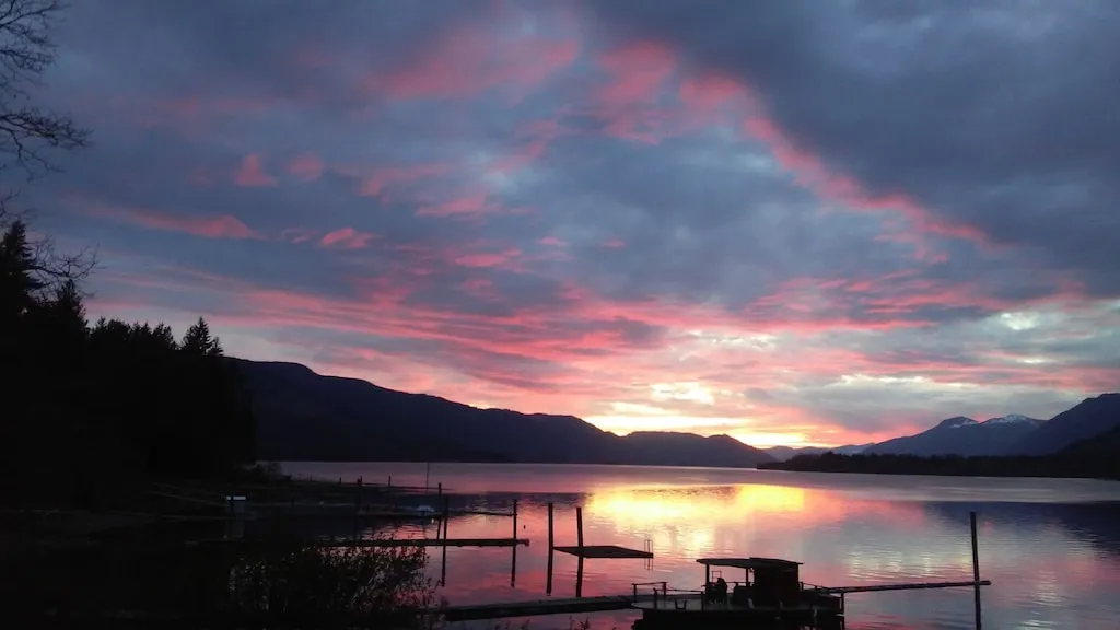 8936 honeymoon bay lake cowichan water activities