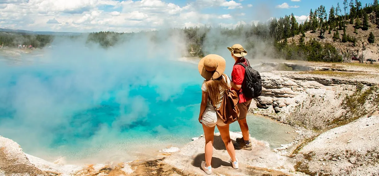 8941 yellowstone romantic sunset
