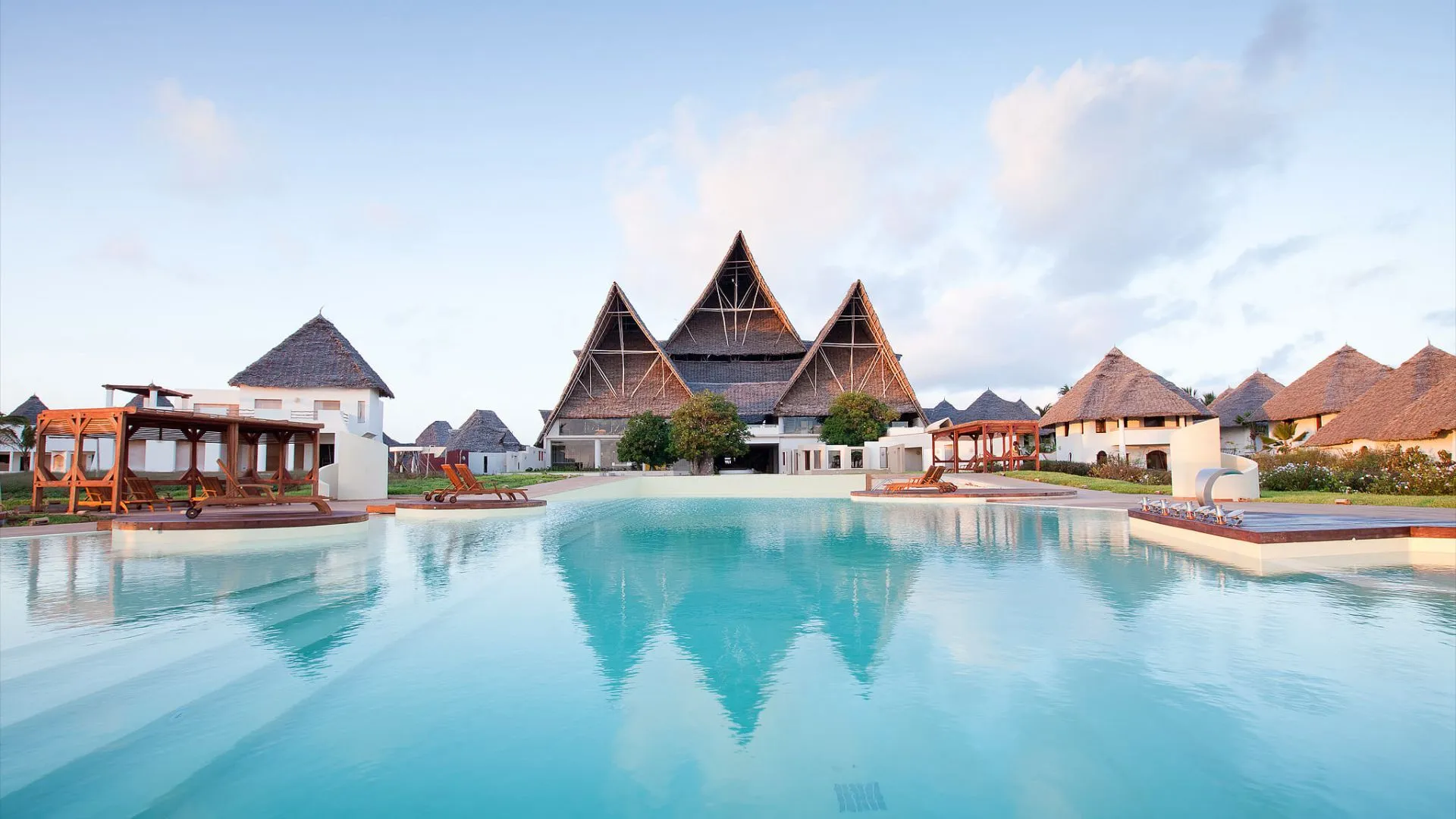 8944 honeymoon hotel suite