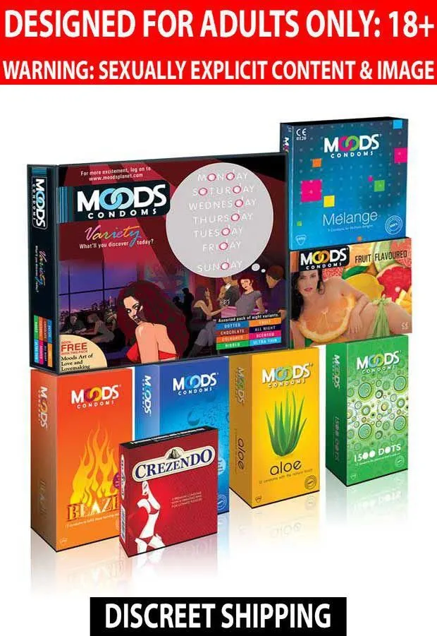 8951 couple romantic dinner