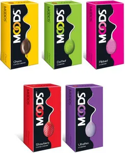 8951 couple sunset picnic