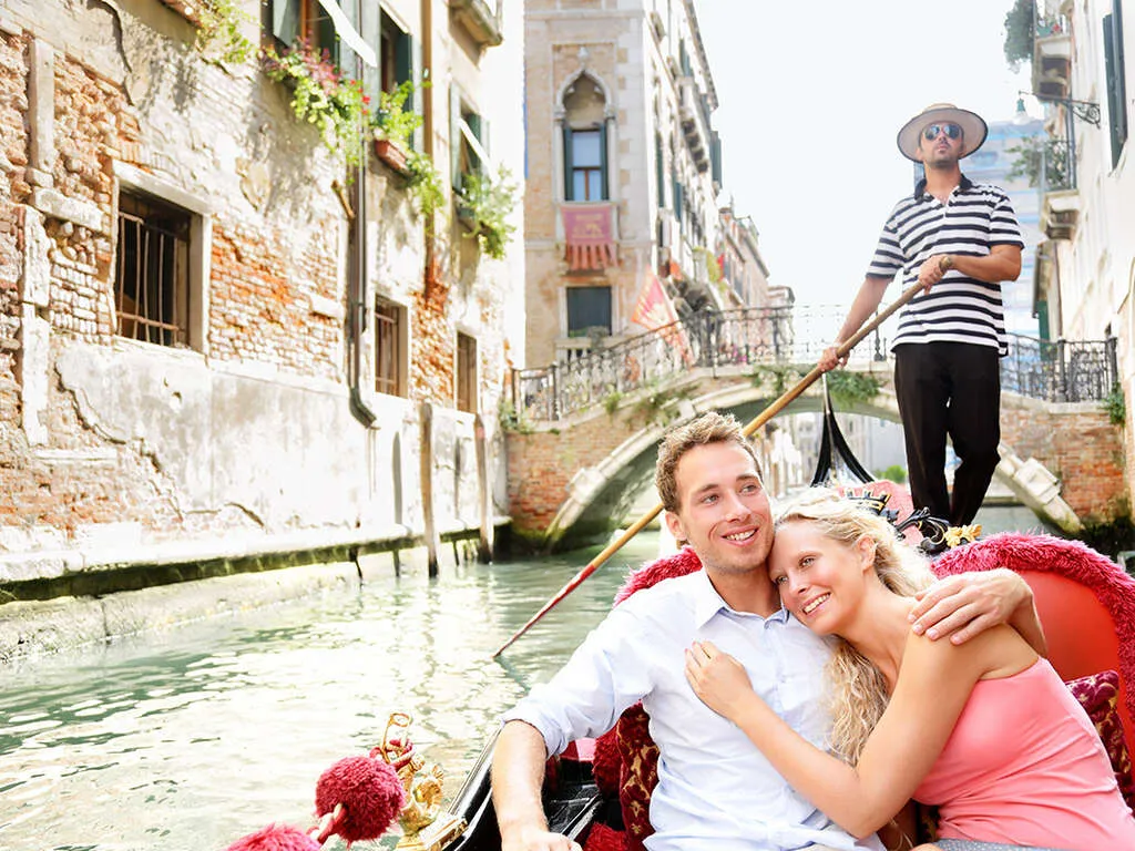 8975 budget honeymoon