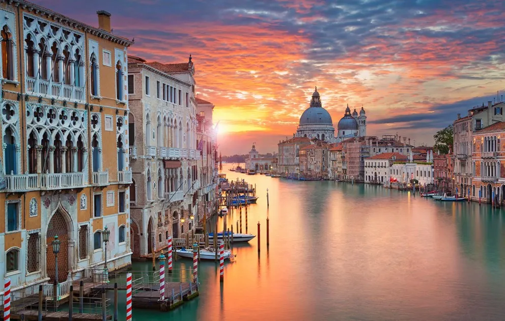 8991 romantic paris honeymoon