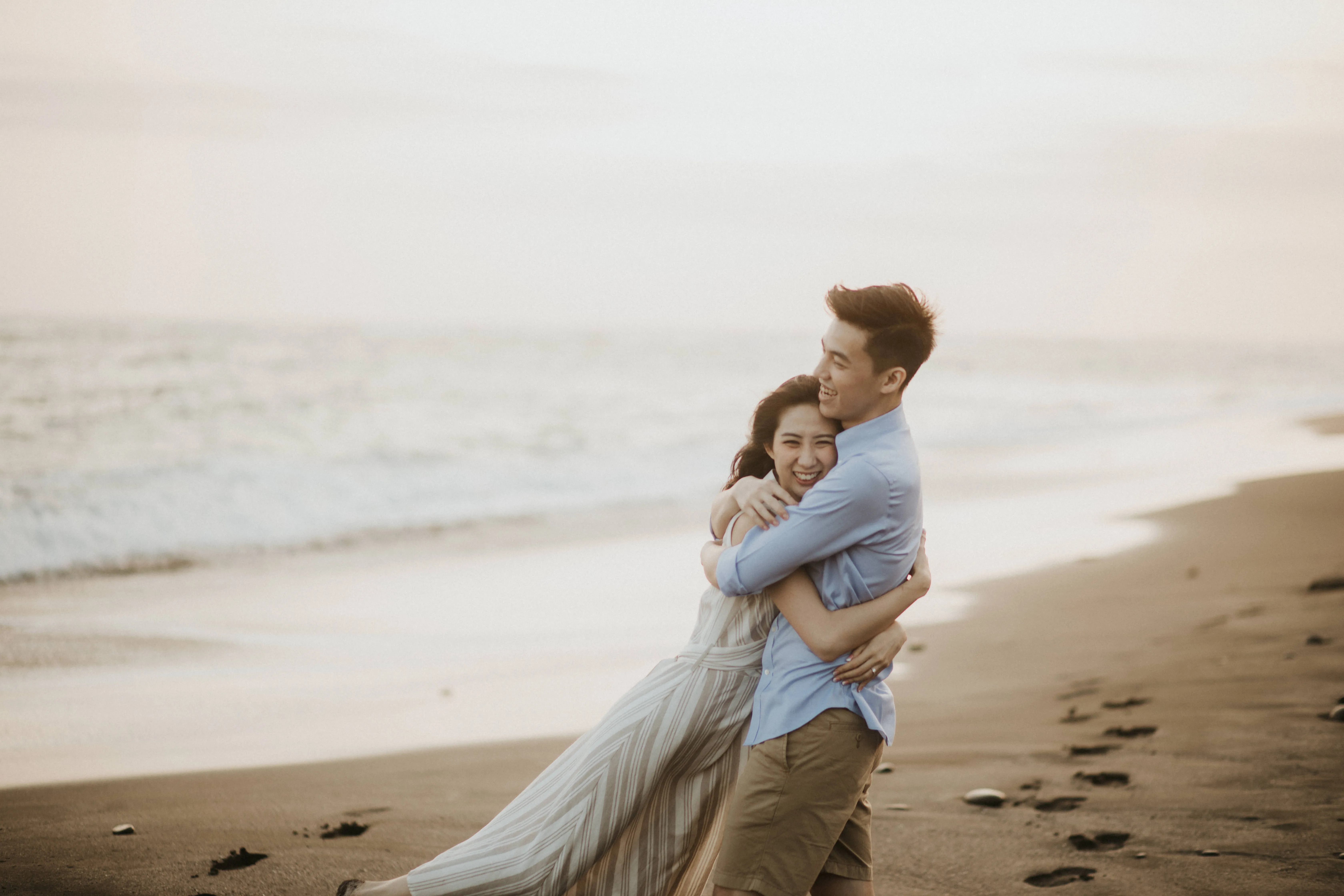 9025 bride packing for honeymoon