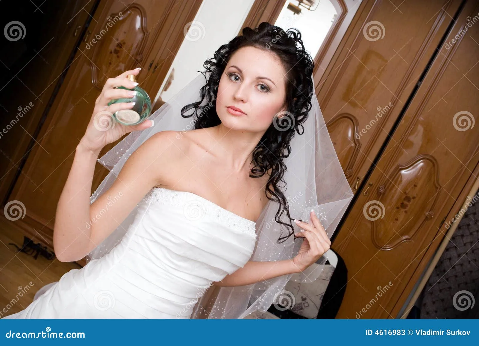 /img/9025-bride-special-gifts-honeymoon.webp