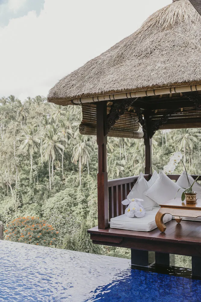 9038 maldives overwater bungalow