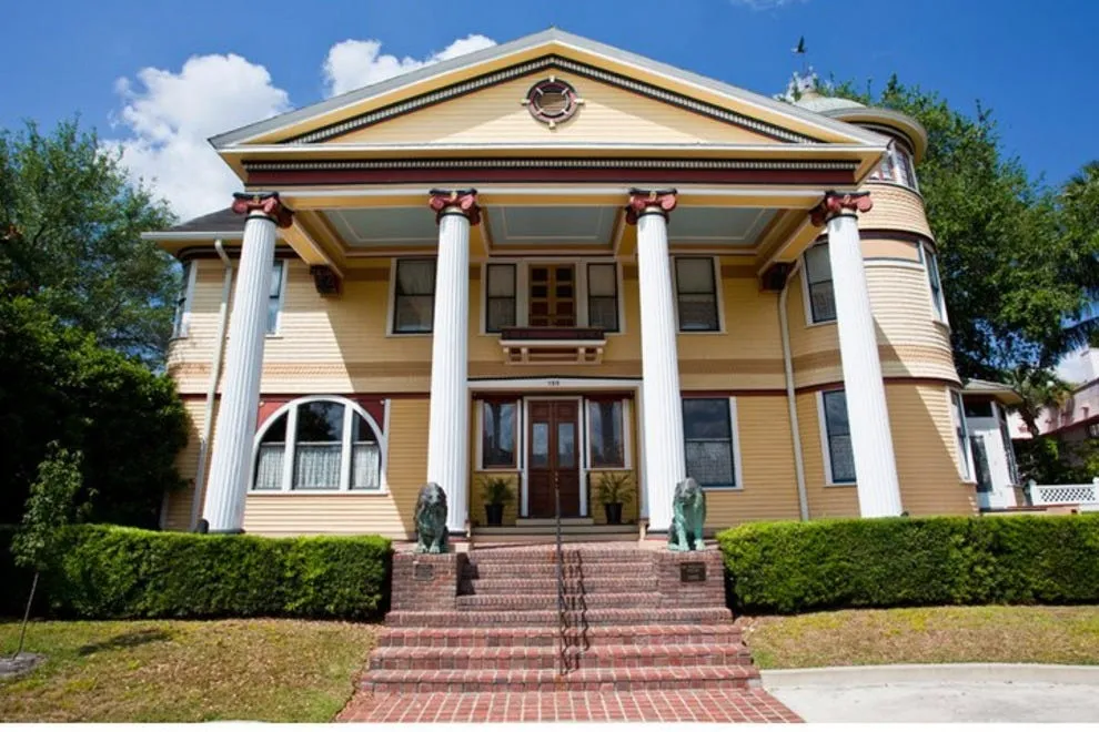 9045 orlando honeymoon dining