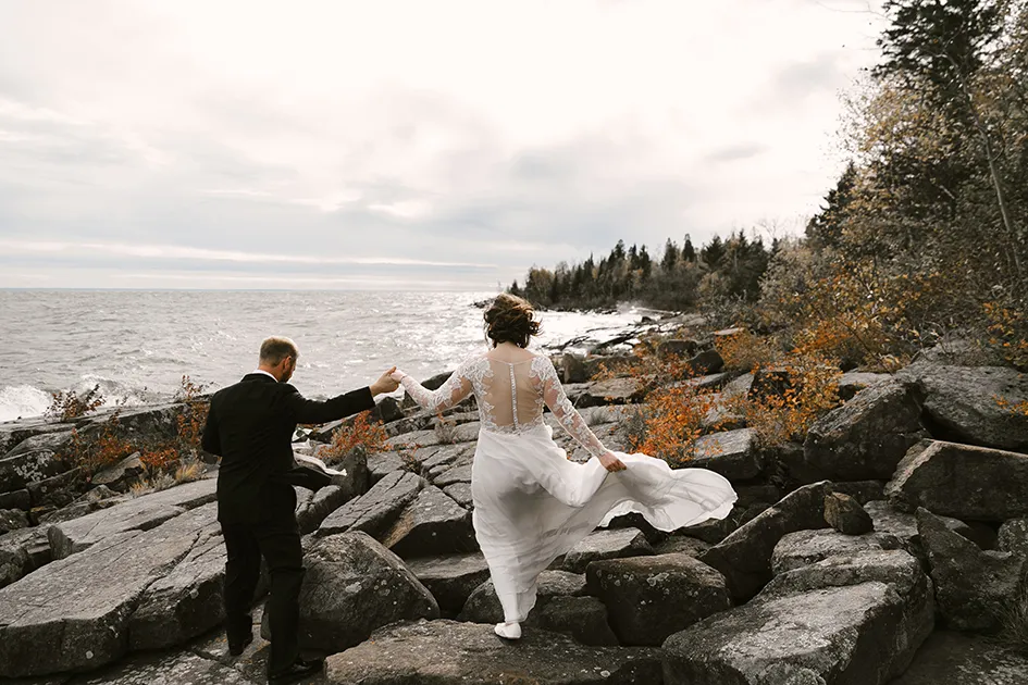 9091 honeymoon north shore mn hotel room