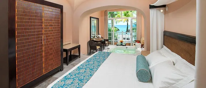 9100 cozumel honeymoon dinner