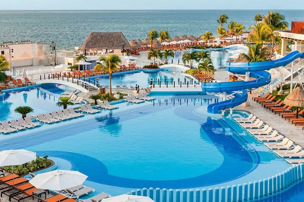 9108 cancun beach honeymoon