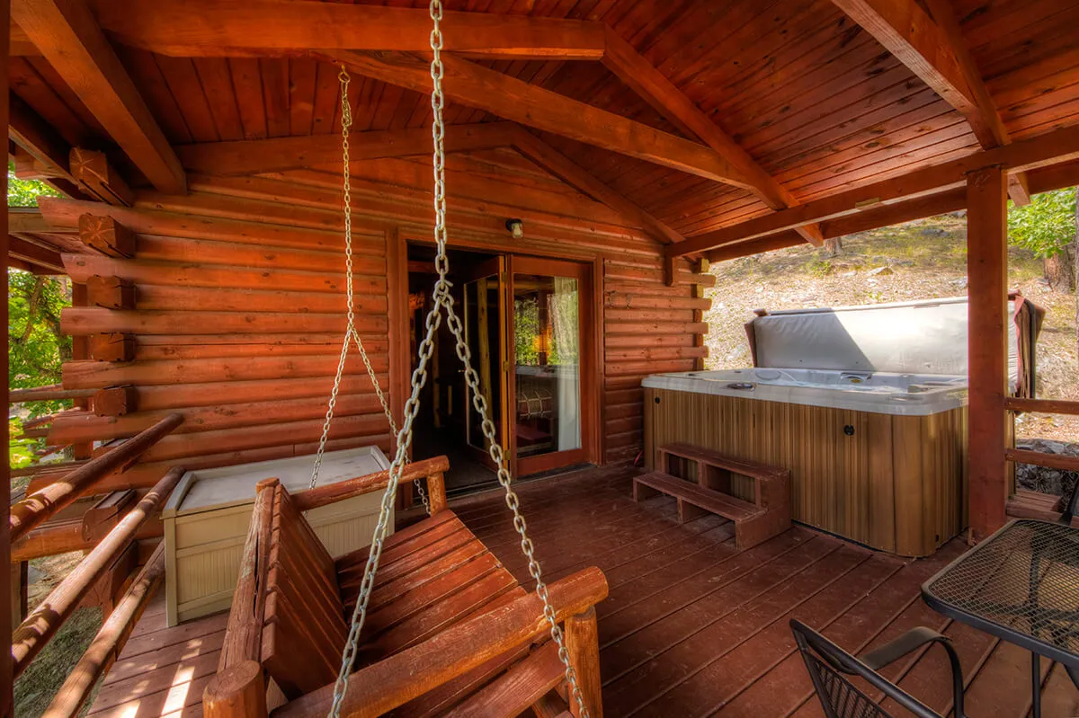 9115 cozy cabin fireplace