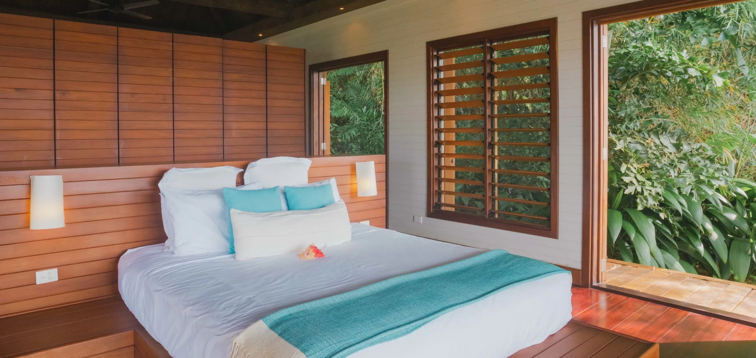 9143 fiji honeymoon suite overwater