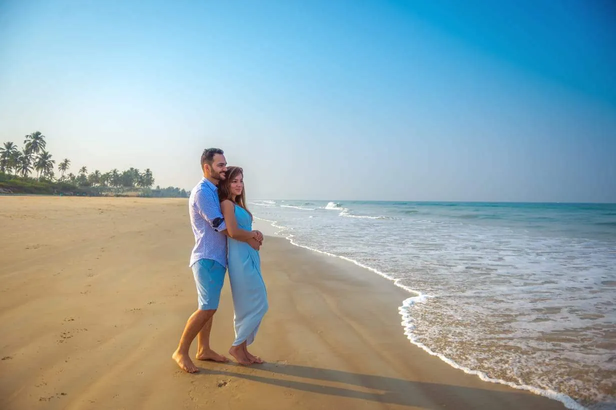 /img/9154-goa-honeymoon-beach.webp