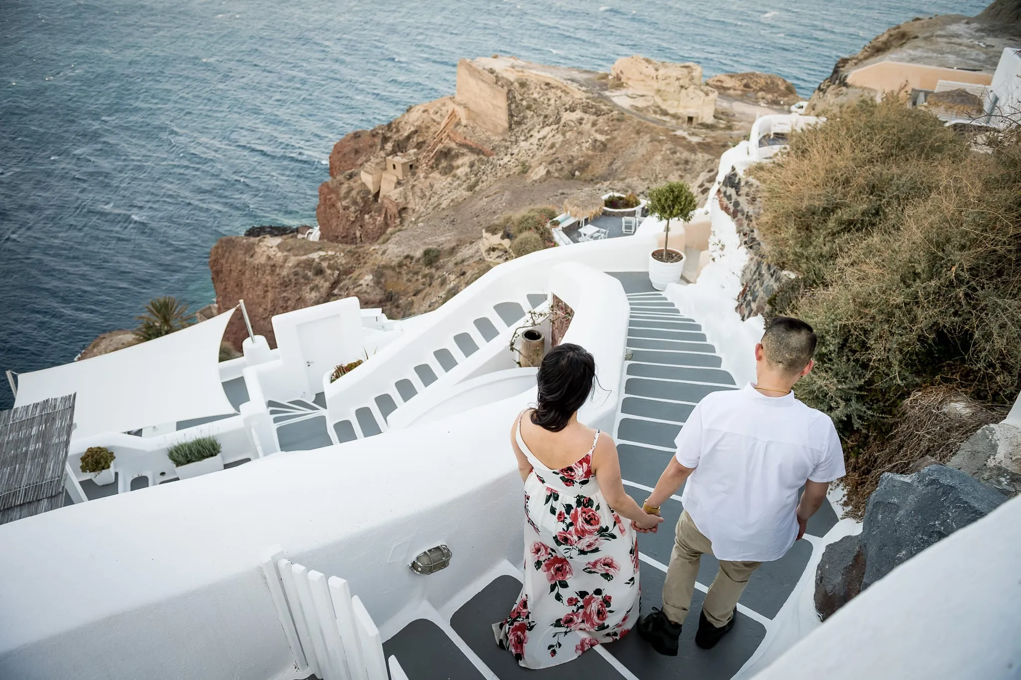 9189 santorini red beach