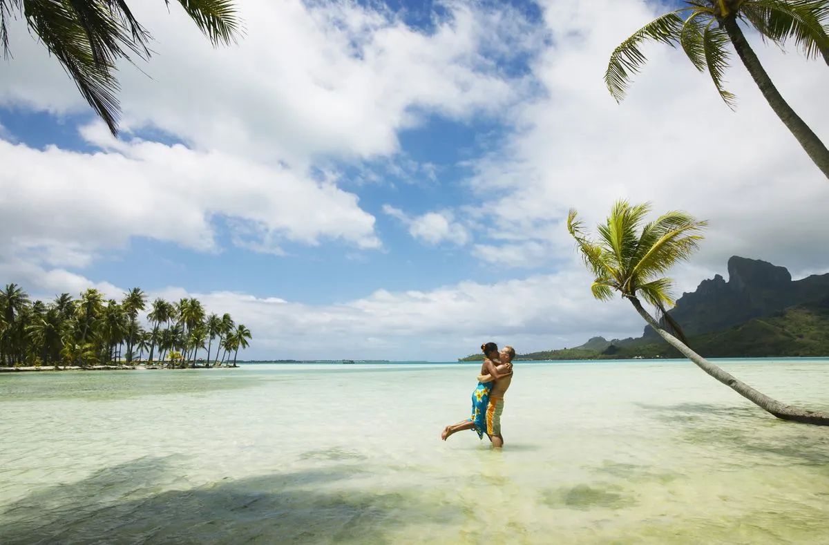 9190 couple honeymoon