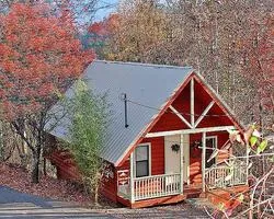 9202 honeymoon hills cabin hottub