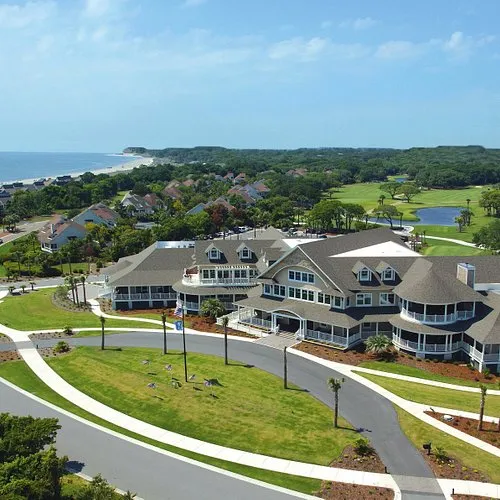 9209 south carolina honeymoon resort couple