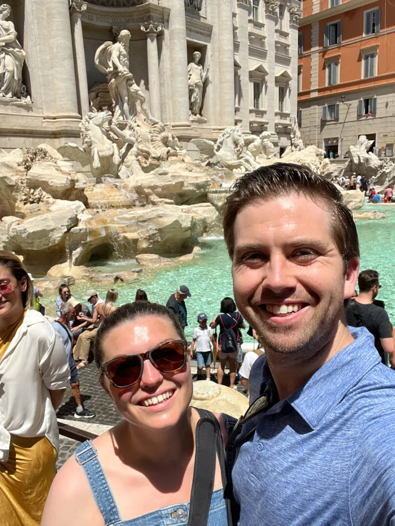9220 trevi fountain couple