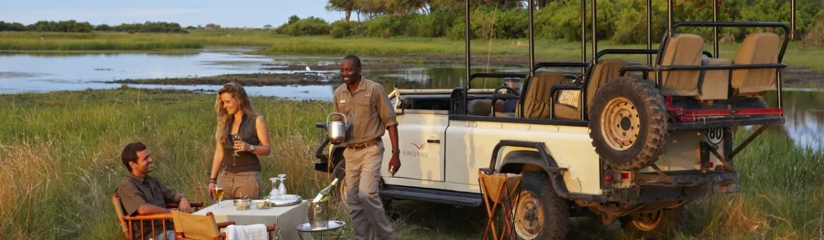 9302 couple safari sunset