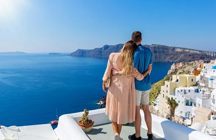 9321 santorini honeymoon
