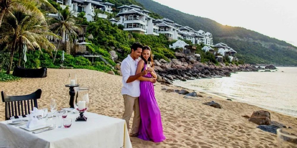 9324 ha long bay vietnam