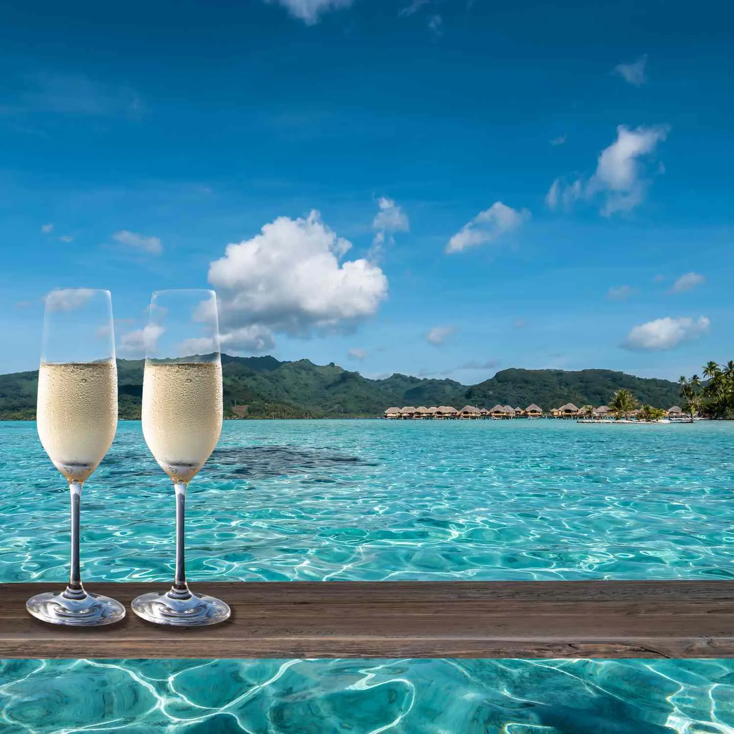 /img/9344-bora-bora-couple-dinner.webp