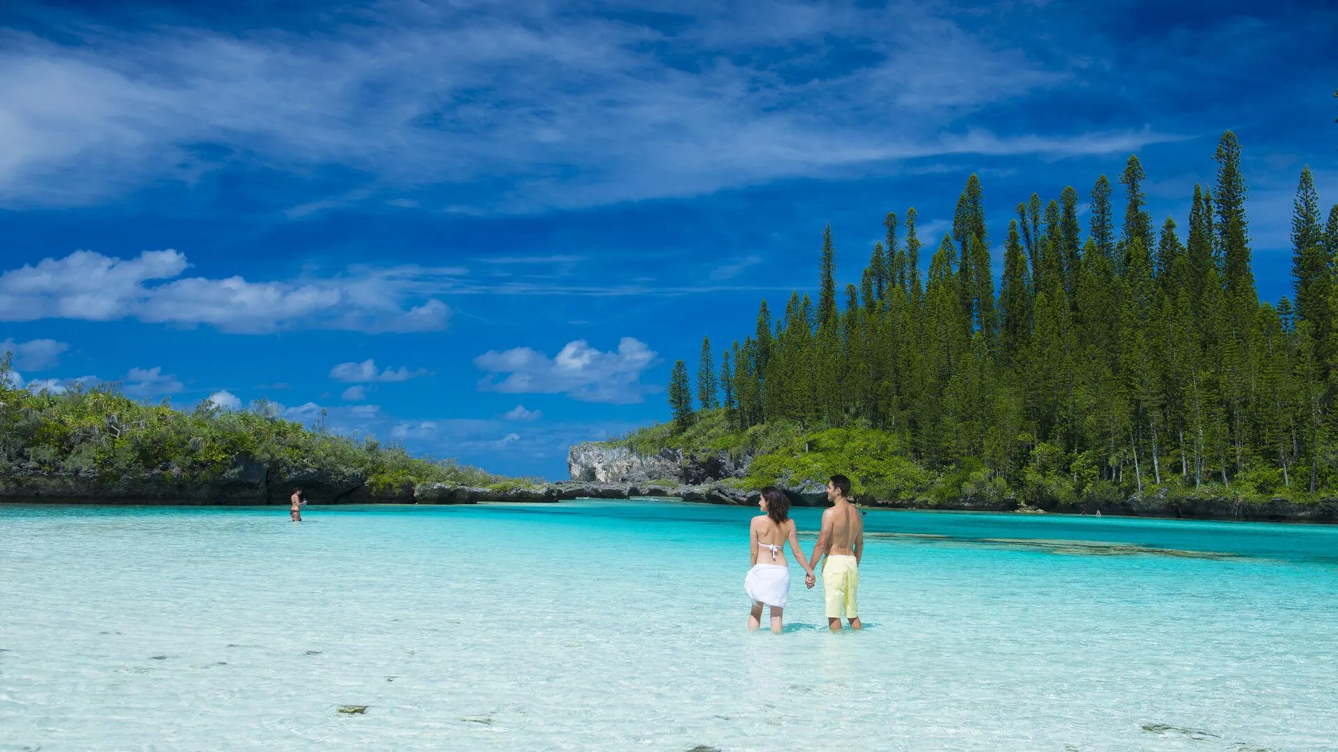 9347 new caledonia honeymoon beach